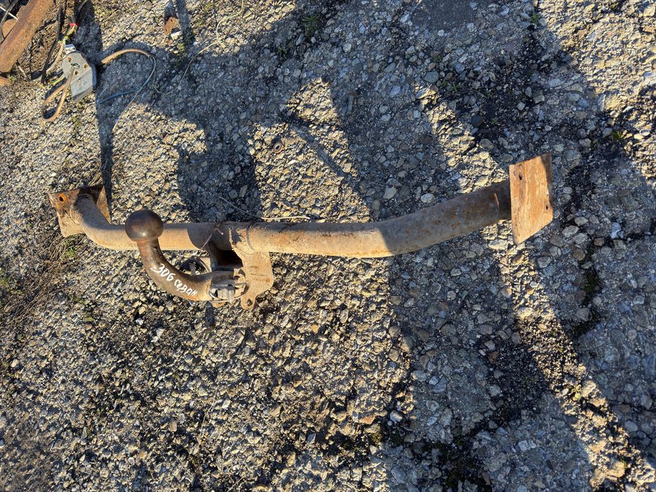 Теглич за Пежо 306(седан)