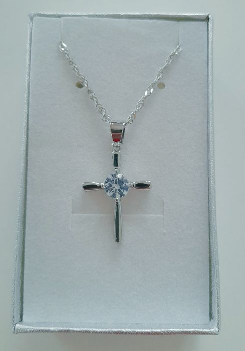 Сребърно колие 925 с кръстче