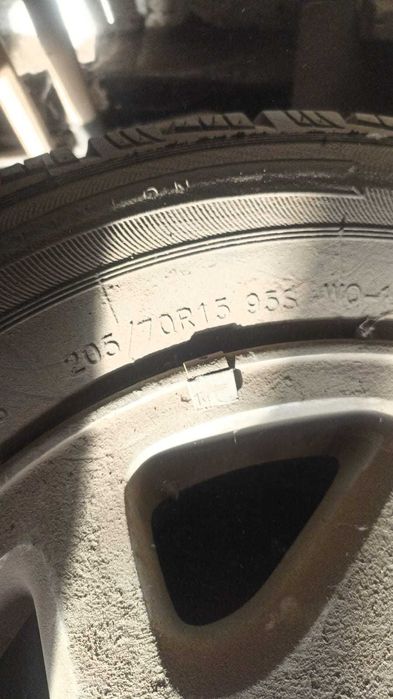 Продам диски с зимней резиной на шипах. ТОЙОТА,КИА,НИСАН,ХОНДА,МИТСуби