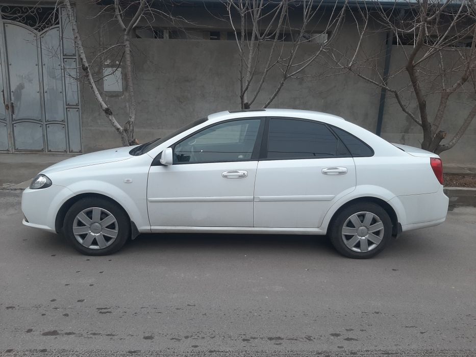 Sotiladi 2016 yil 3 pozitsiya Metan 4 pokolena