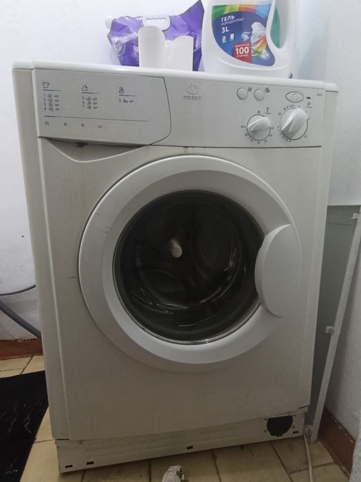 Стиральная машина Indesit