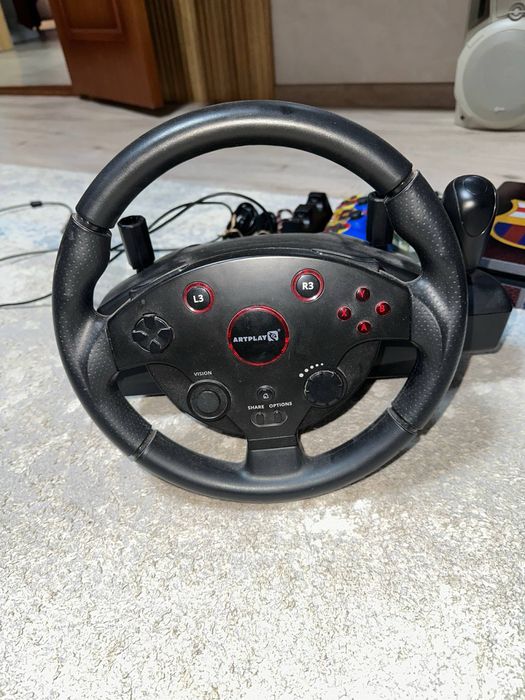 Продам PlayStation 4