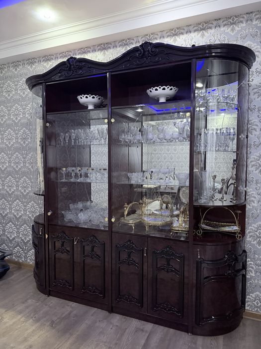 Продам Горка сервант