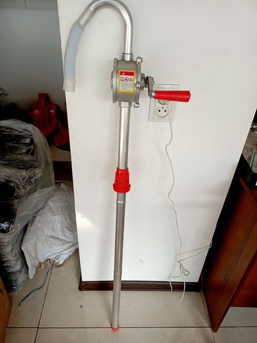 Ручной насос для автомасел