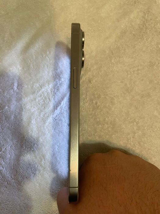 Айфрн 15 про макс 256гб, 87%