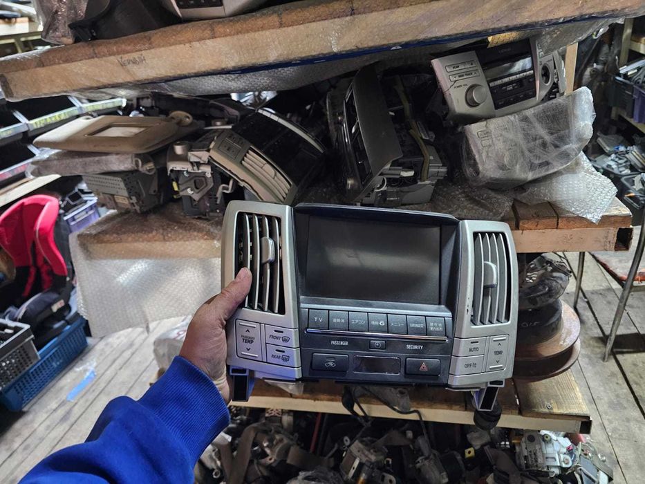 Монитор Lexus RX300