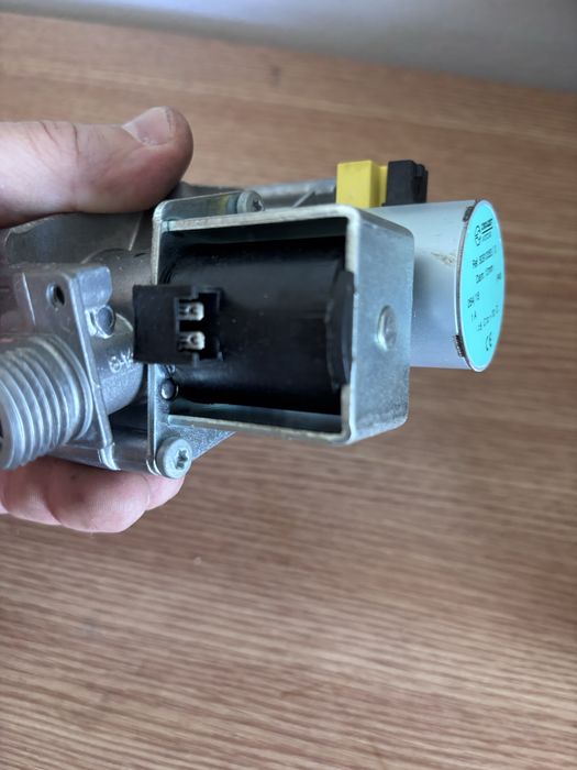 Vană gaz centrală termică Vaillant