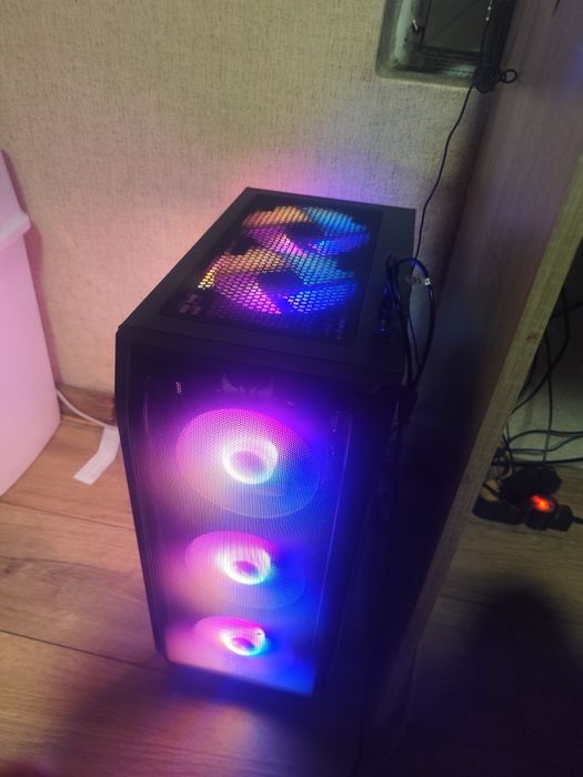 Zalman N7 atx Plus 7 вентилатора + захранване 600 w+ дънна платка am4