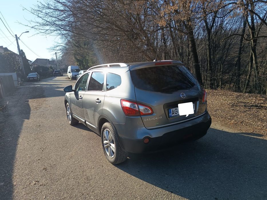 Nissan Qashqai +2