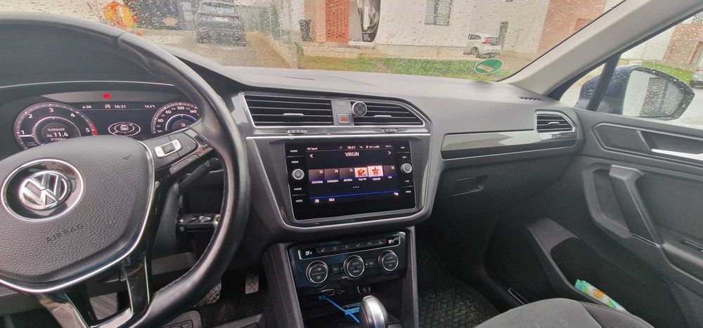 VW Tiguan 2.0 TDI 190 CP, Automat, 4x4, R-Line, carlig, jante aluminiu