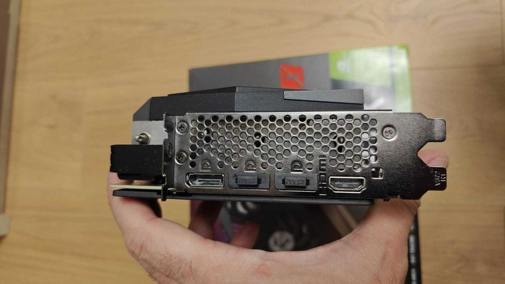 Vand placa video Nvidia Rtx 3070, 8Gb ram Ddr 6!