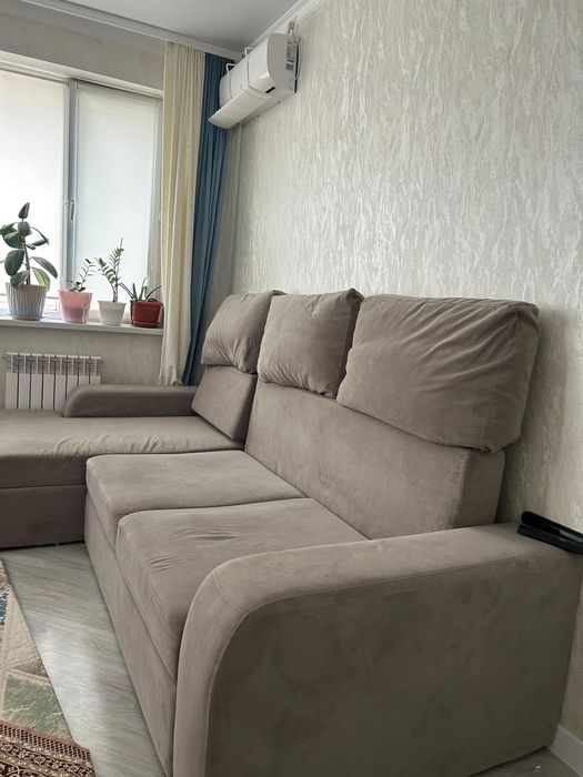 Продается диван в хорошем состоянии, цена догорная