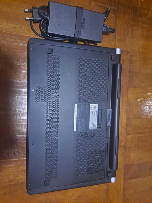 Vand laptop pentru piese Dell Studio XPS 1645