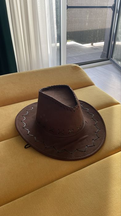 palarie cowboy piele intoarsa
