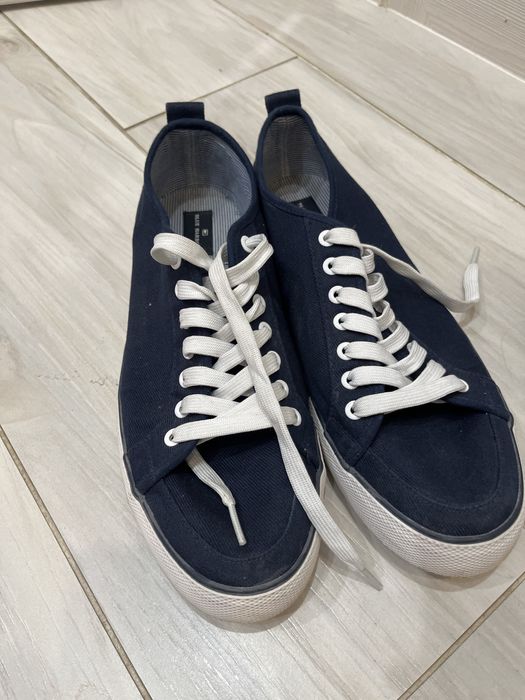 Кроссовки и Туфли