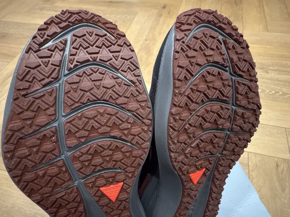 Всесезонные кроссовки Nike Winflo 8 Shield