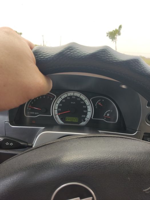 Nexia 2 xolati yaxshi yurip turgan moshina kraska toza