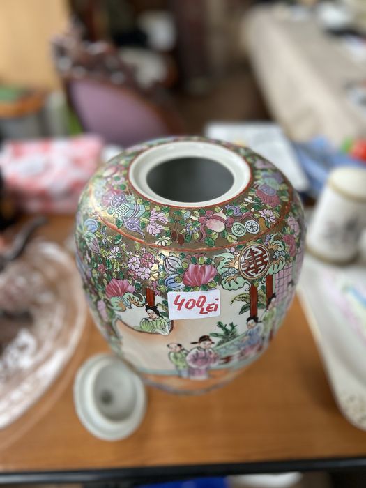 Vaza cu desen chinezesc