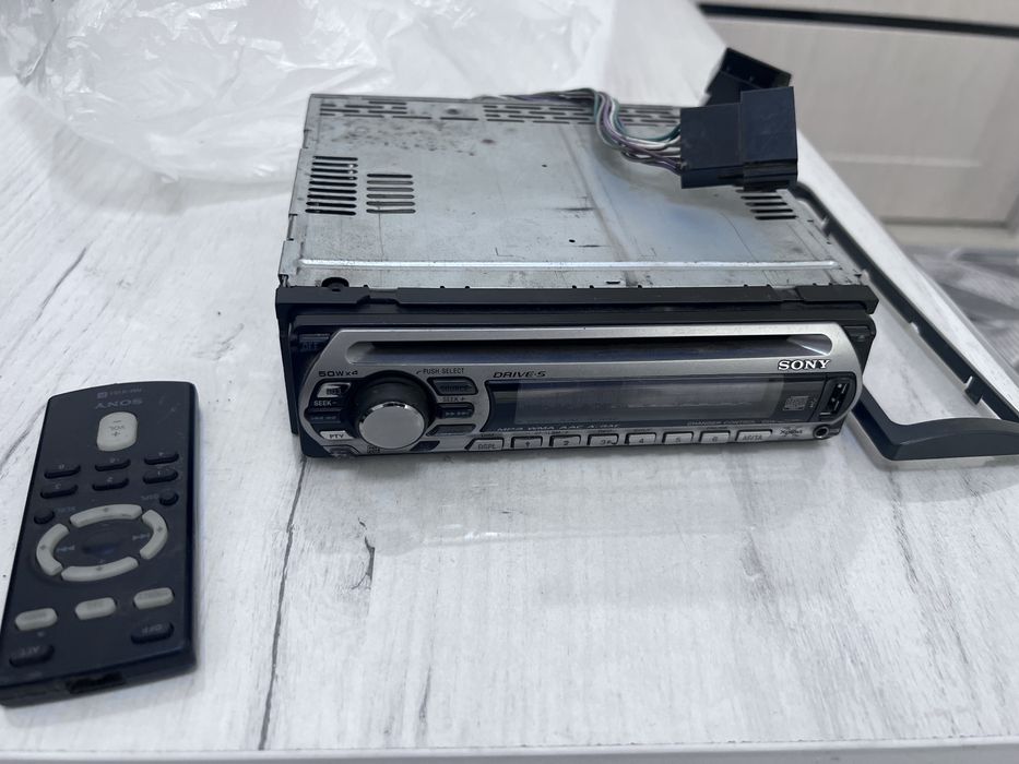 Продам автомагнитофон