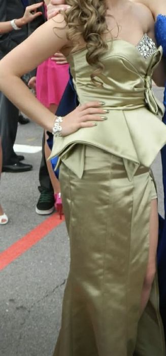 Официални  рокли