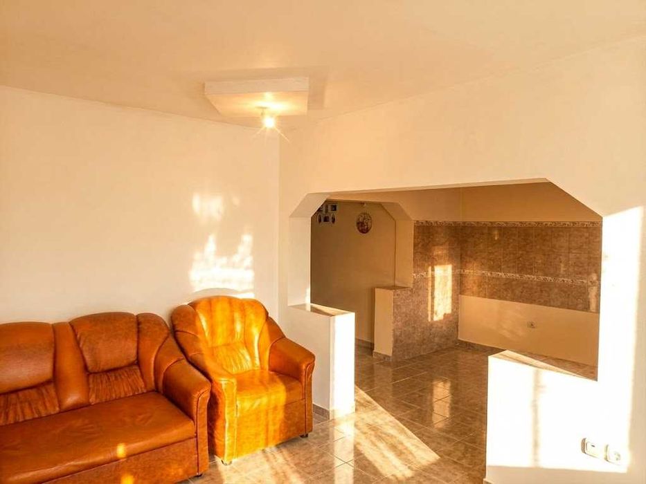 Casa Maracineni 4 camere pret apartament, toate utilitățile, la 2 km BZ