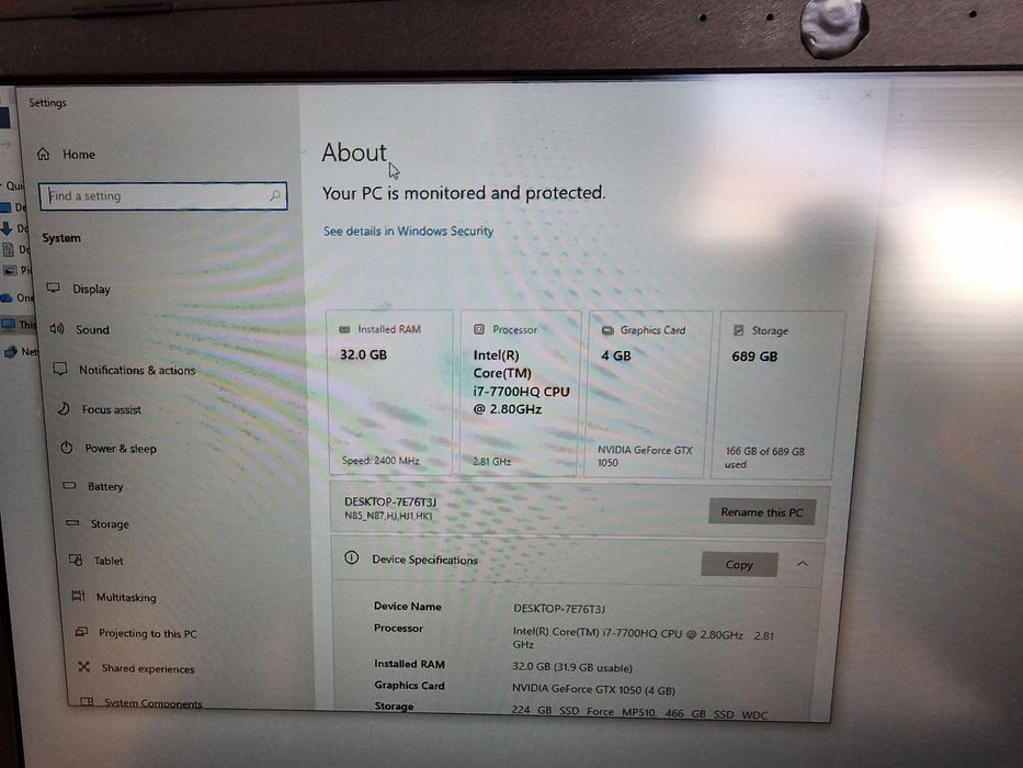 Asus rog 15.6" i7 FullHd IPS