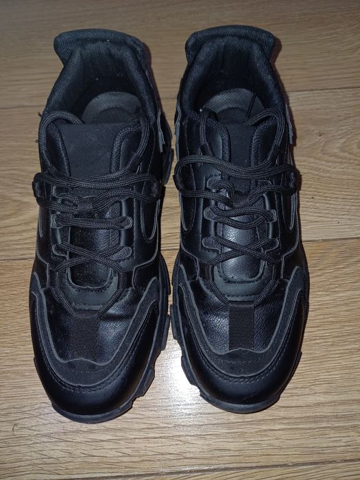 Дамски сникърси, номер 37