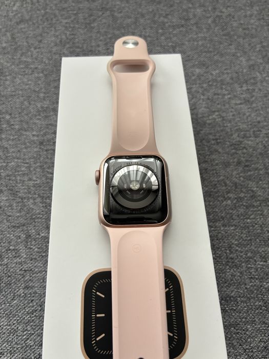 Apple iWatch Series 5 rose