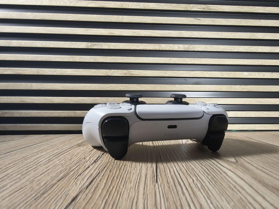 Controller PlayStation 5 (DualSense) – Stare foarte bună | Garanție 60 zile