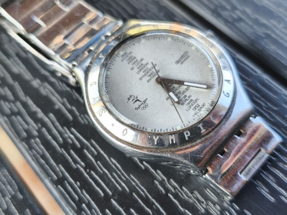 Кварцов часовник Swatch Irony Big