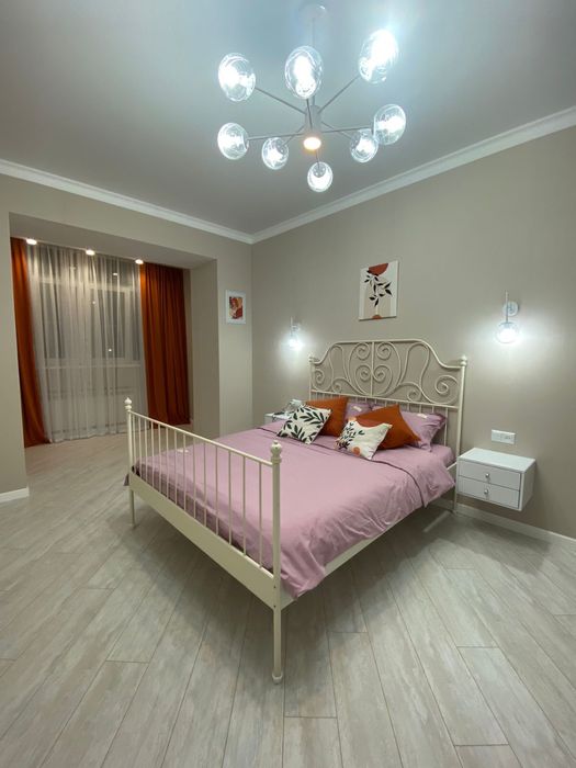 Сдам посуточно 1 комн Батыс 2