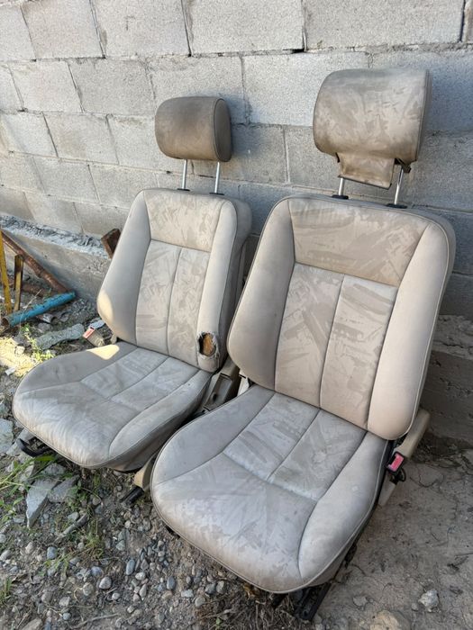 Мерседес w124  Передние сиденья
