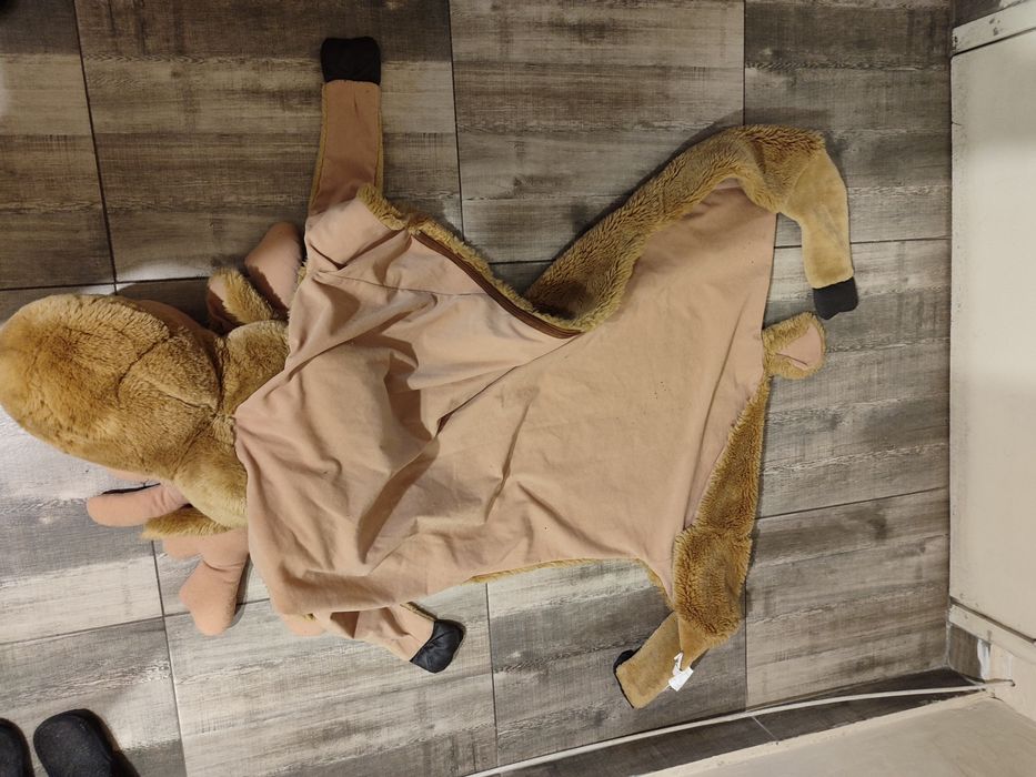 Мил, гальовен, благороден елен - килимче.