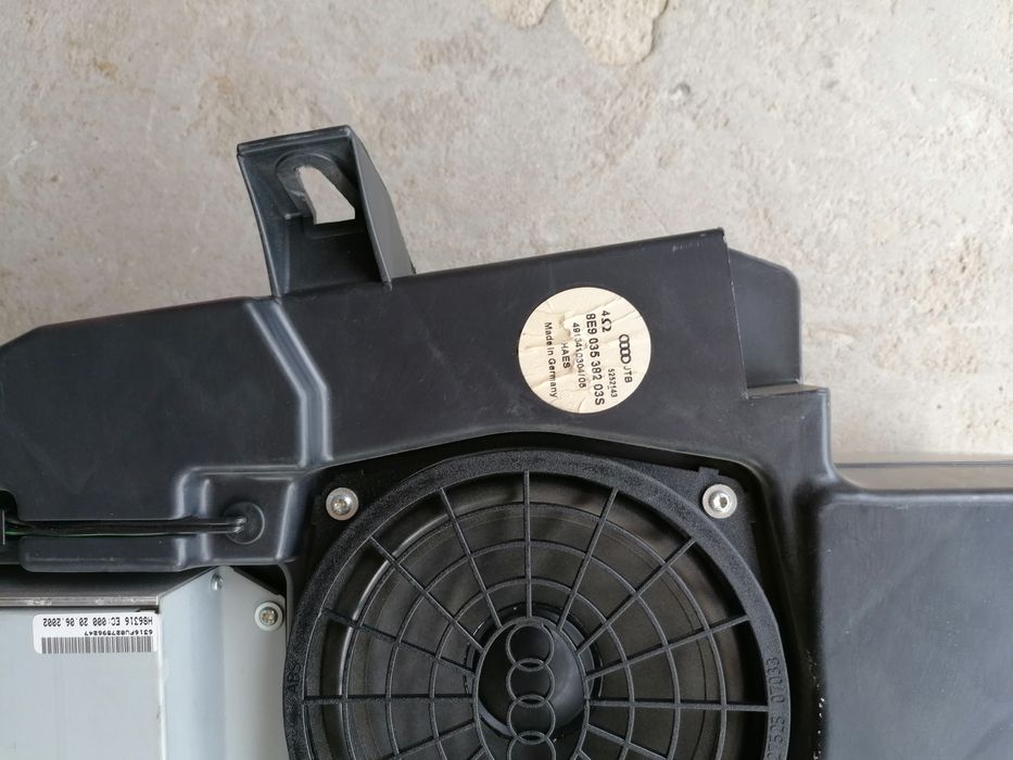 Суббуфер за  Ауди