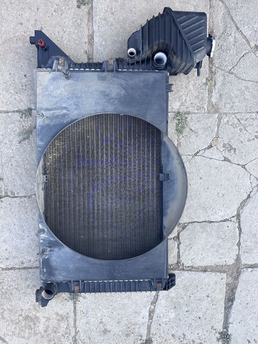Воден радиатор Мерцедес спринтер W901/W903