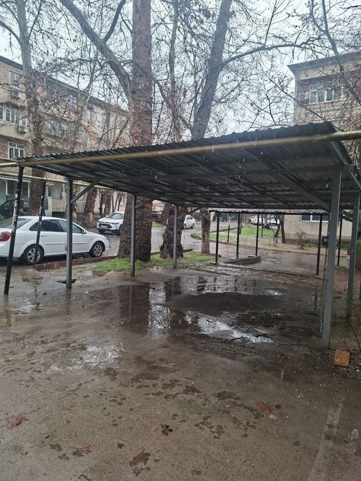 Юнусабад 4 квартал 1/1/4 (43²) продаётся квартира