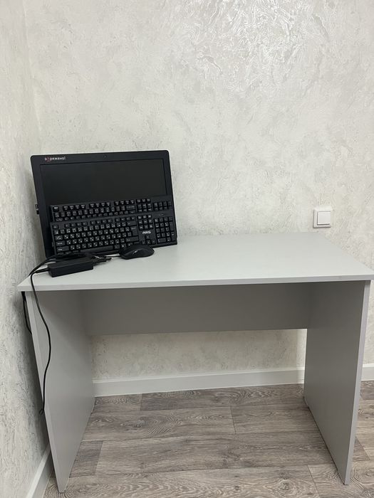 Парта продается в идеальном состоянии