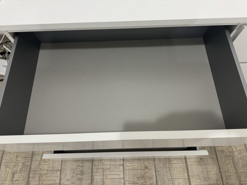Comoda alba 6 sertare