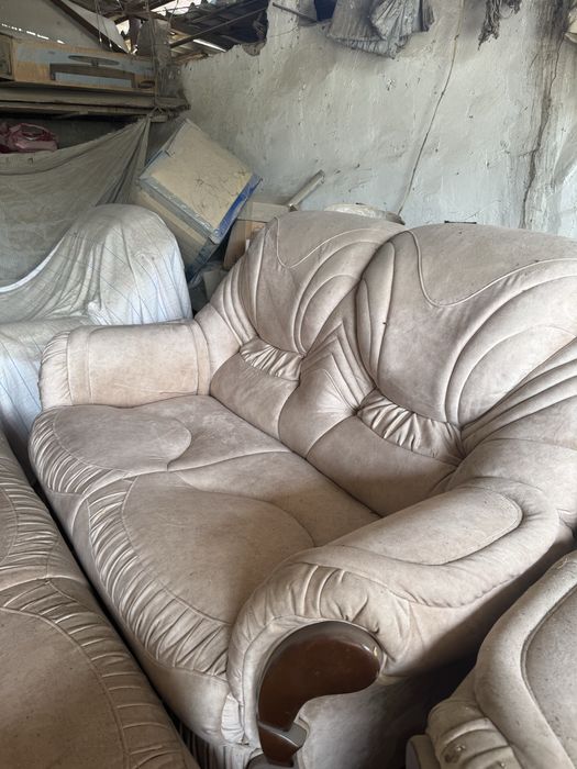 Диваны, кресла в идеальном состоянии!