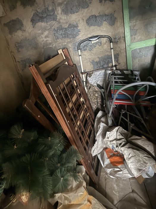 Отдам за фрукты самовывощ.