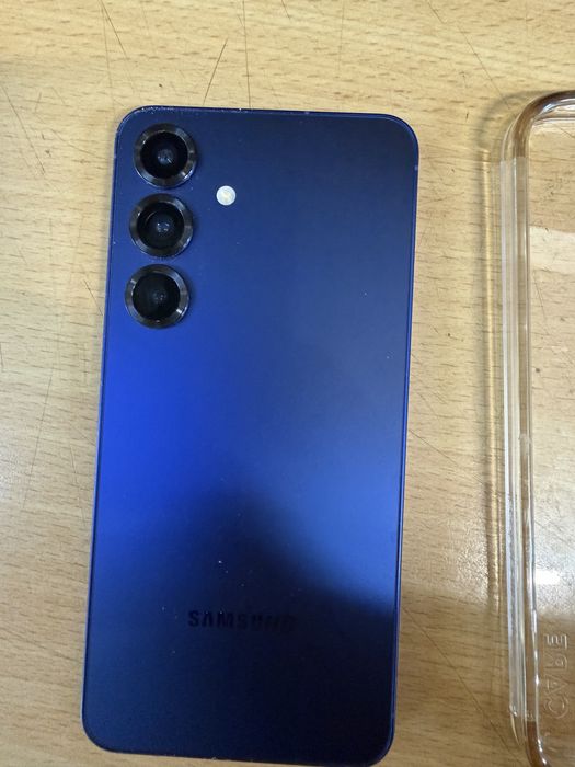 Samsung S25 Plus 256 GB.