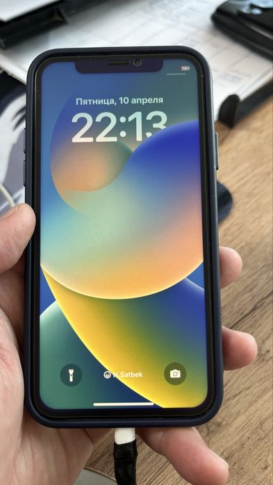 Продайм легендарный айфон 10