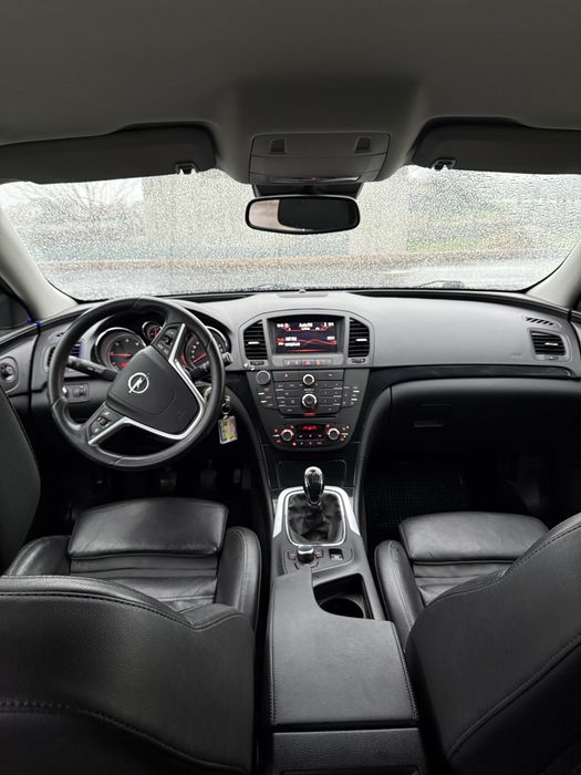 Opel insignia 2011