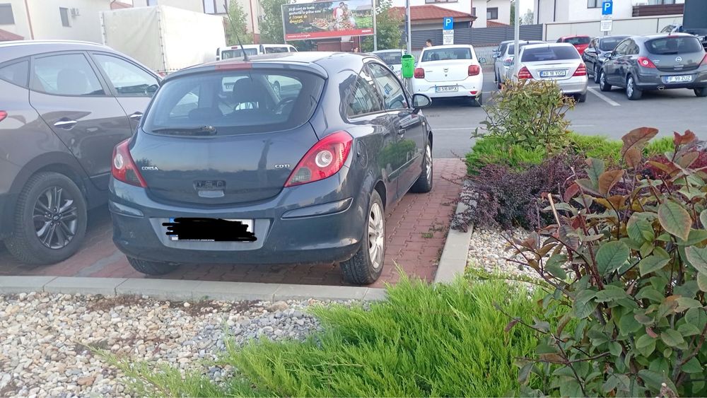 Opel corsa  coupe 1.3 cdti