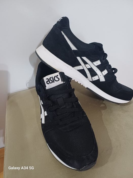 Мъжки обувки asics