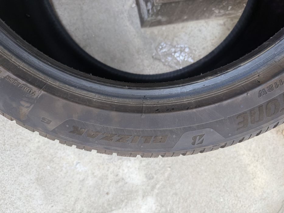 2 Anvelope Iarnă Bridgestone Blizzak 6 305/40 R20 112W XL – DOT 4025 – Aproape Noi