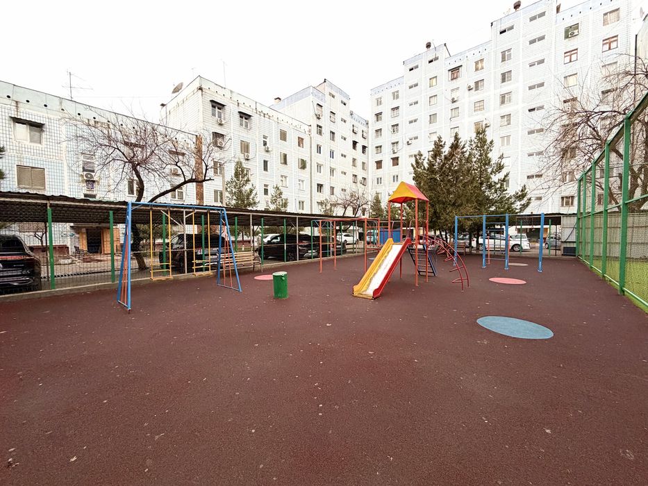 Продажа 4 комнатная квартира. Сергели 8, 100 м2. 4/4/9