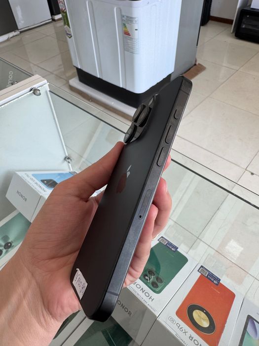 Navoiyliklar uchun phone 15 pro sotiladi yomks 90% 1 ta paspurtga