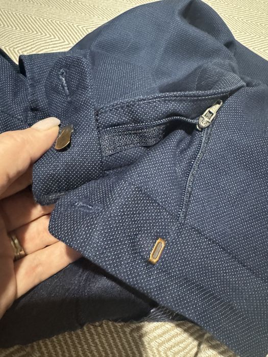 Продам школьную форму 7-8 класс