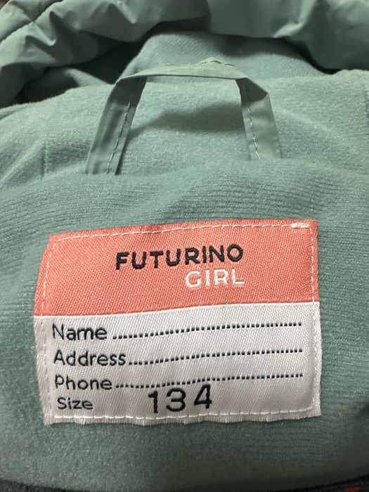 Продам куртку для девочки